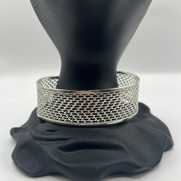 Vintage Sterling Silver Mesh Cuff Bracelet - Picture 3 of 6